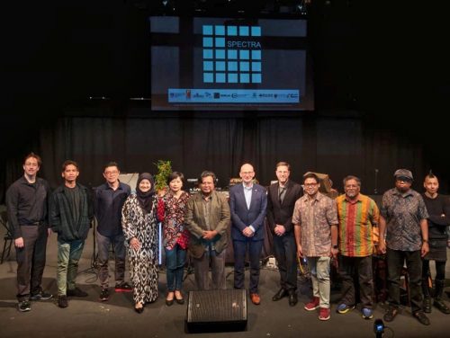Photo at the Kuala Lumpur Performing Arts Center in November 2025 after the artistic research presentation, together with (in the middle, l-r) Prof. Tazul Tajuddin, Austrian Embassador Gerhard Eisl, Prof. Alex Hofmann, and Dr. Ainolnaim Azizol 