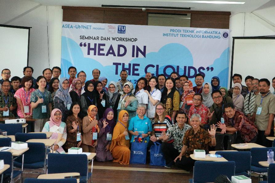 Head in the Clouds Seminar participants at ITB in Bandung
